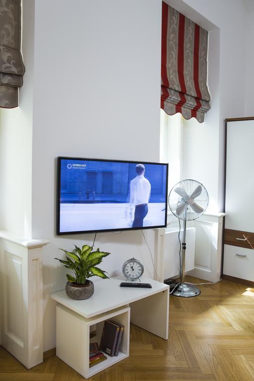 Modern Apartment Vsehrdova Praga Zewnętrze zdjęcie