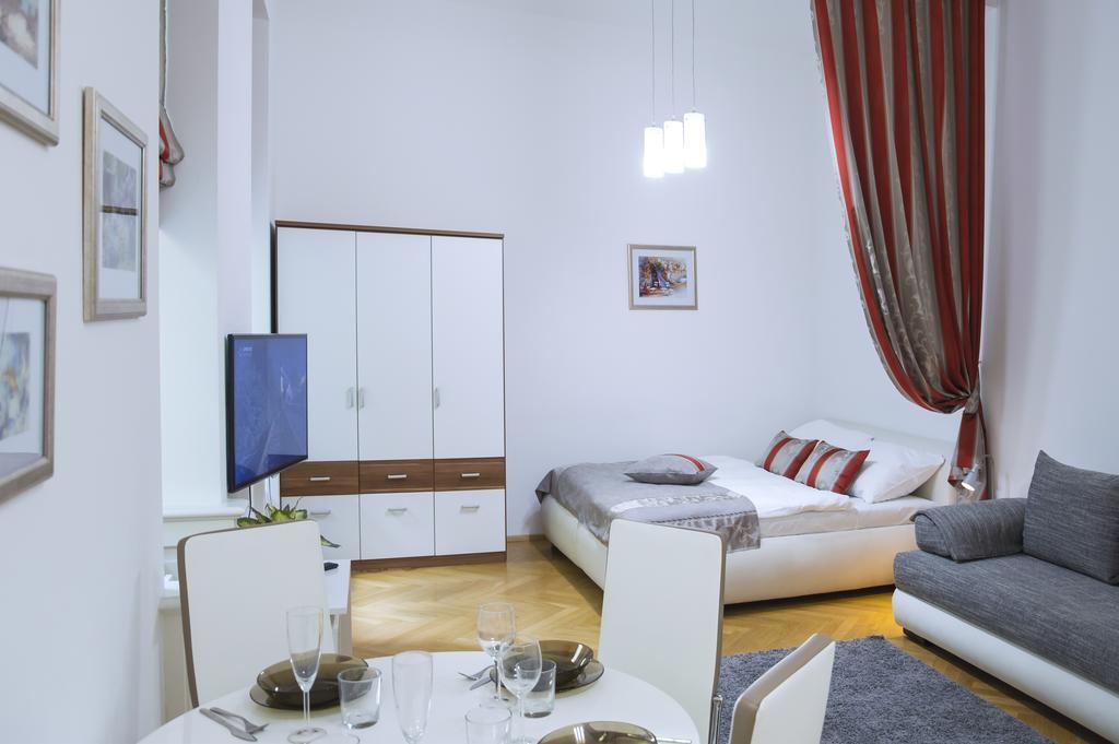 Modern Apartment Vsehrdova Praga Zewnętrze zdjęcie